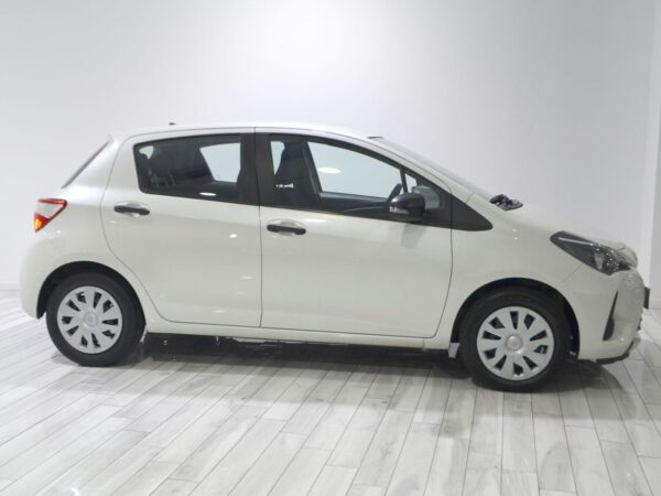 Toyota Yaris 1.5 110 Active G3342 - Imagen 4