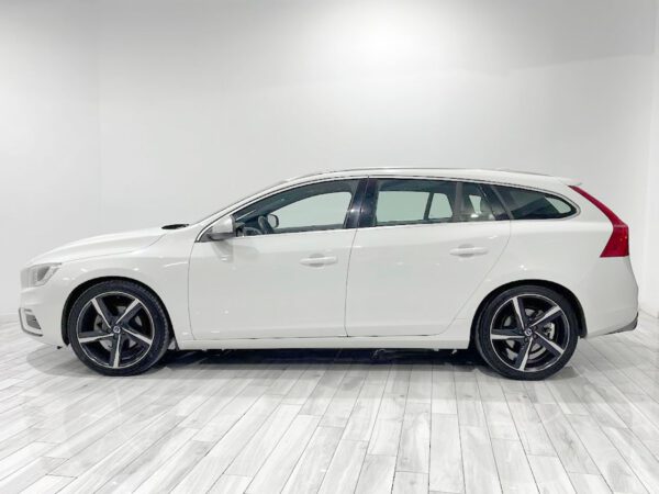 Volvo V60 2.0 D3 Momentum G9231 - Imagen 6