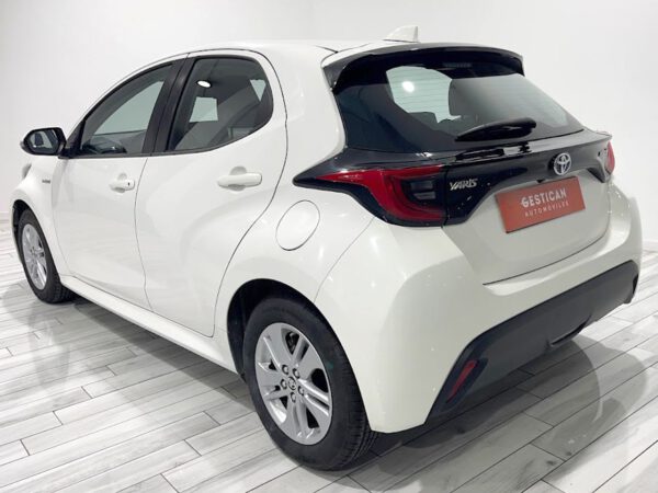 Toyota Yaris 1.5 120H Active Tech G8641 - Imagen 5