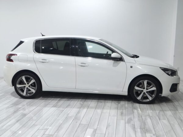 Peugeot 308 5p Active 1.2 PureTech 96KW (130CV) S&S G2805 - Imagen 6