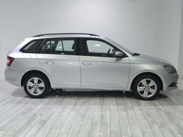 Skoda Fabia 1.0 TSI 70KW (95cv) Active G7445 - Imagen 4