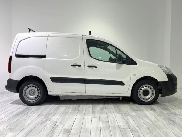 Citroën Berlingo Talla M BlueHDi 75 LIVE G6230 - Imagen 4