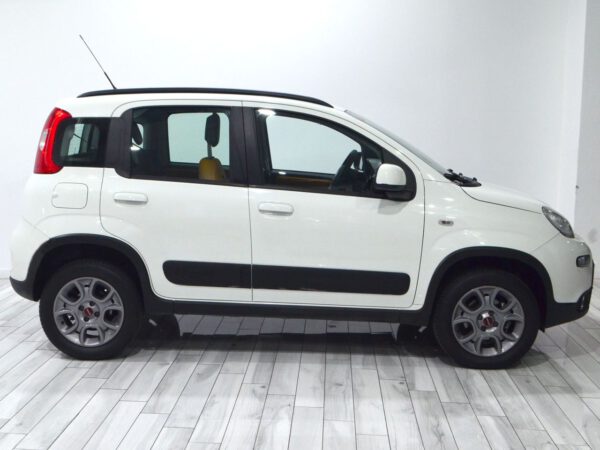 Fiat Panda 1.3 75cv Diésel 4x4 E5+ G9285 - Imagen 6