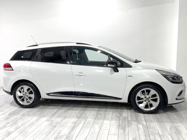 Renault Clio Sport Tou. Life 1.2 16v 55kw (75CV) G0000 - Imagen 5