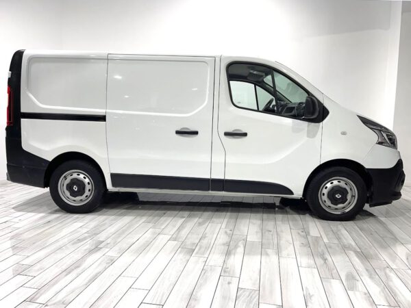 Renault Trafic Furgón 27 L1H1 Energy Blue dCi 70kW SS G5185V - Imagen 6