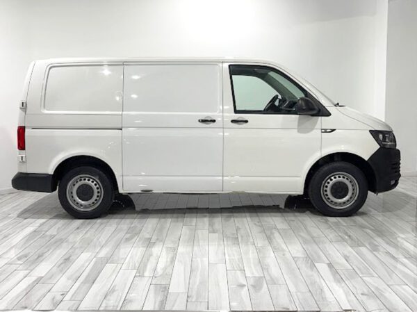 Volkswagen Transporter T6 Furgón Largo 2.0 TDI 150CV MT6 E6 G9383V - Imagen 4