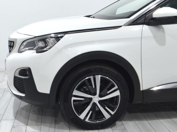 Peugeot 3008 1.2 PURETECH 96KW (130CV) ALLURE S&S G0000 - Imagen 7