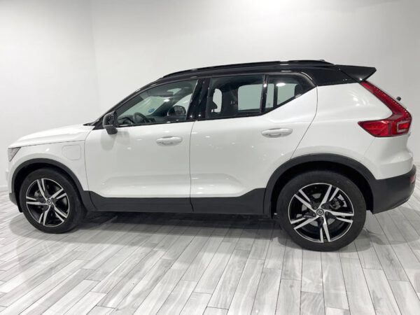 Volvo XC40 1.5 T5 Twin R-Design Auto G7932 - Imagen 6