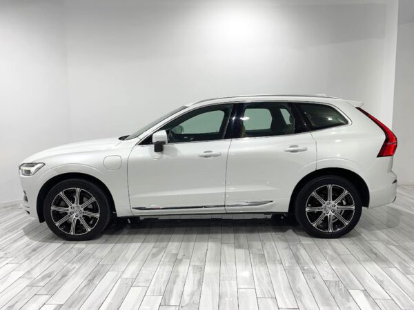 Volvo XC-60 2.0 T8 AWD Inscription Auto G7428 - Imagen 4