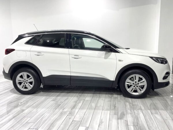 Opel Grandland X 1.2 Turbo Design Line G9005 - Imagen 5