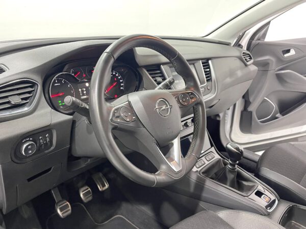 Opel Grandland X 1.2 Turbo Design Line G9005 - Imagen 9